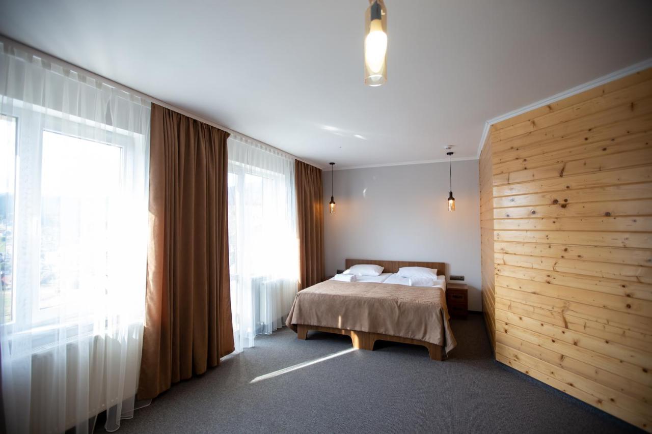 Князів Двір Hotel Bukovel Ruang foto